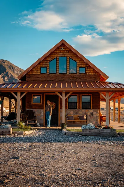 Cozy Cabin • Firepit & Sunsets • Utah's Mighty 5 - Image 1