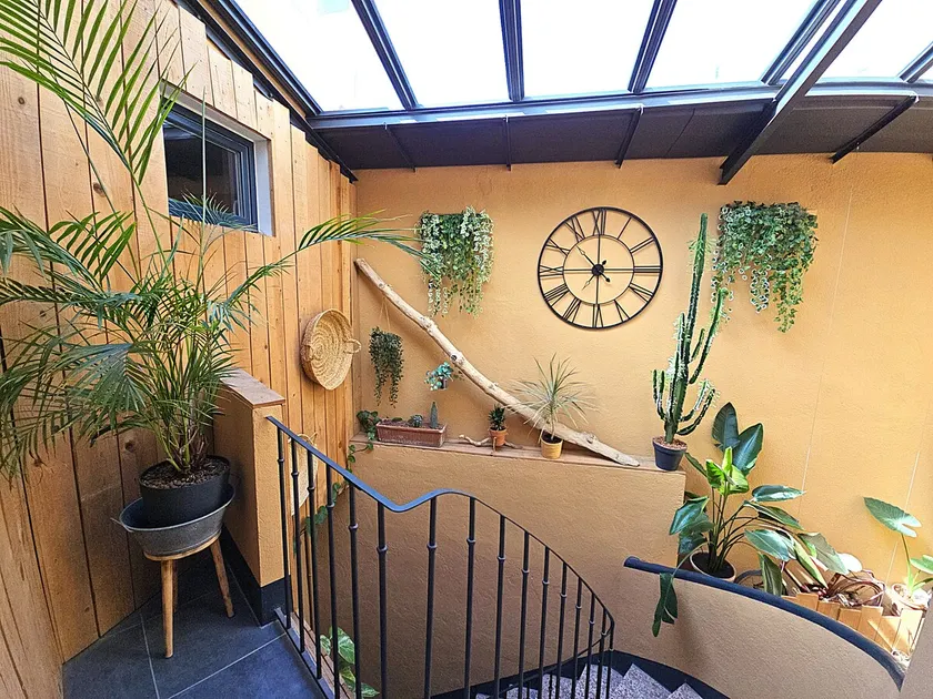 2-bedroom apartment in the best neighborhood - Image 1