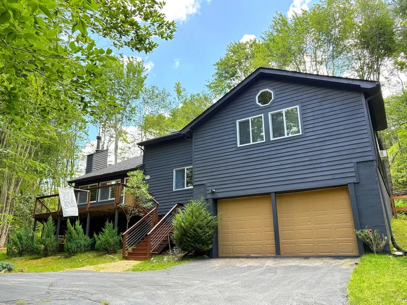 Dog-Friendly Mountain Hideaway ✺ Fenced Yard, Fire Pit, 2 Miles to Resort - Image 1
