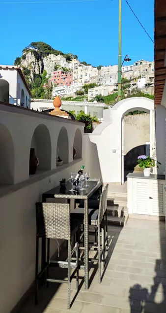 Lusi Capri House  - Image 1
