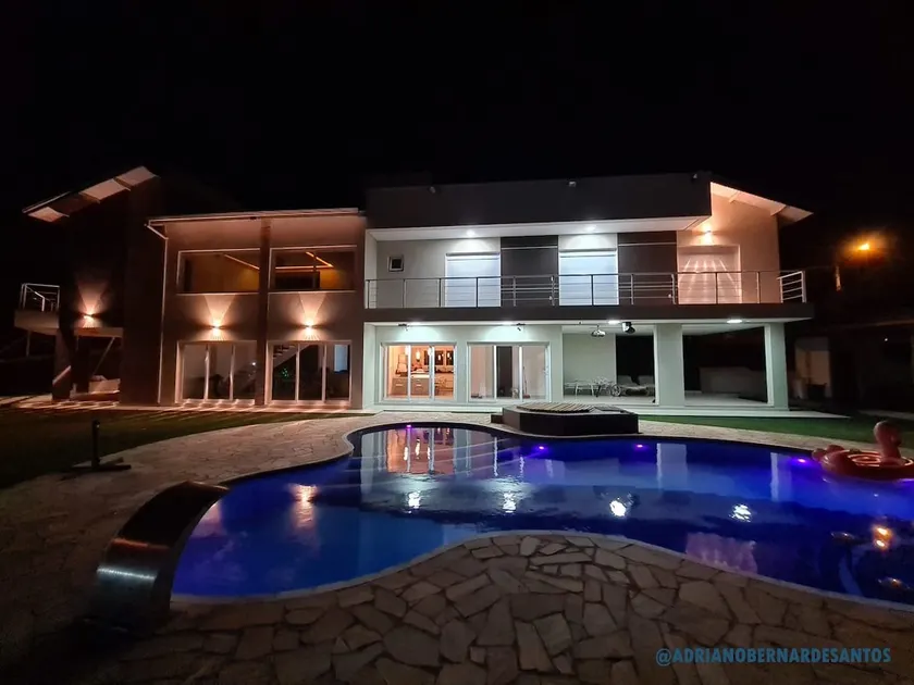 High Standard with swimming pool, Jacuzzi, sauna, gourmet area - Image 1