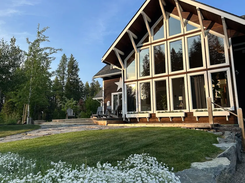 Lay Back Lodge - Image 1