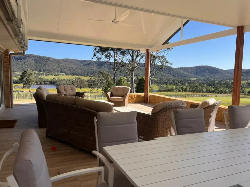 HighGrove Lodge, Lux Hunter House & Pool - Image 1