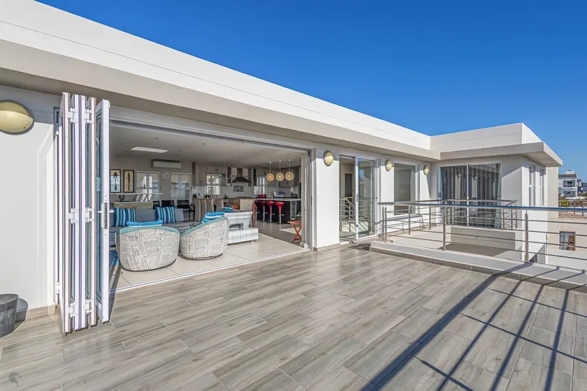 Seasons of Serenity, Langebaan, 8-sleeper - Image 1
