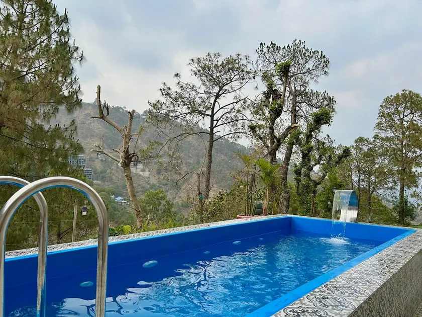 Majestic Pines || Mesmerising Hill View Full Villa - Image 1
