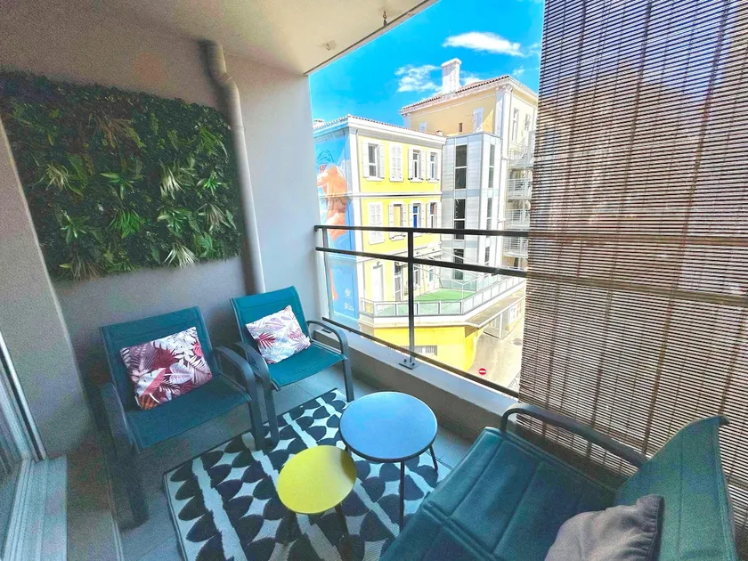 13OR Apartment full center parking terrace Panier - Image 1