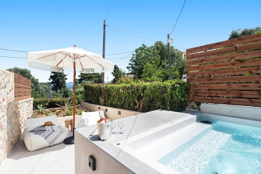 Deluxe Studio with Mini Pool - Image 1