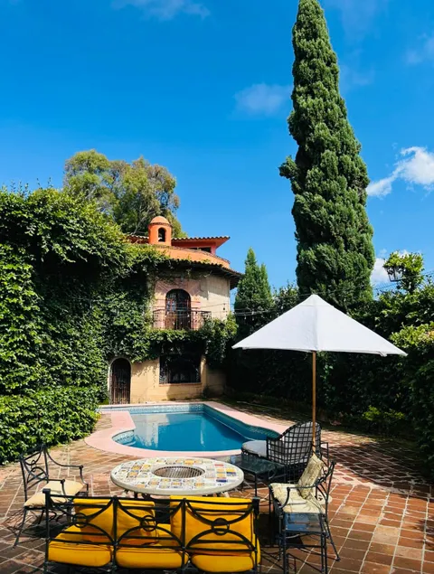 Jardín de los Soles Residence – Mexican Style - Image 1