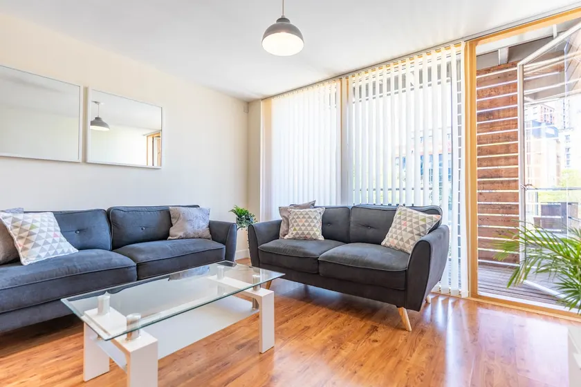 2 bed Serviced Apartments | Flexible | Groups - Image 1