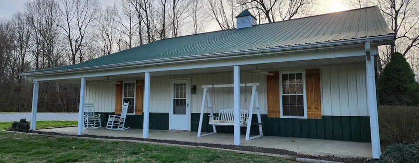 VALLEY VIEW LODGE, eine moderne Kabine in WEST KY - Image 1