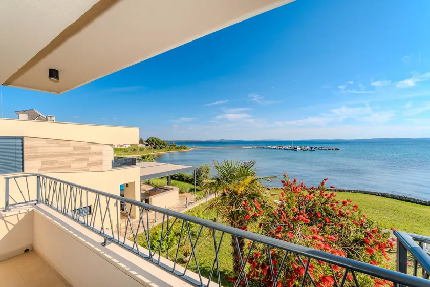 WONDERFUL SEA VIEW,newly renovated - Image 1
