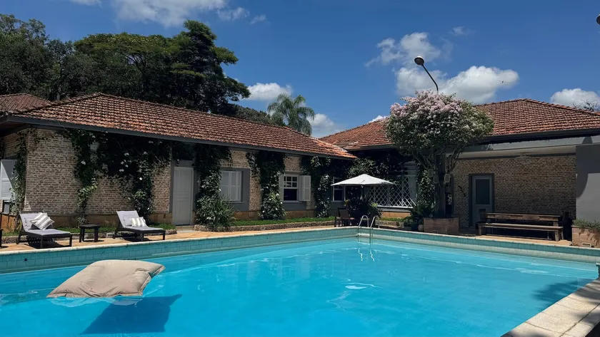 Property - pool, beach tennis, a lot of vegetation - Image 1