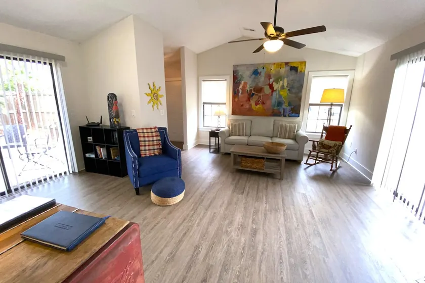 ROOST. Pet friendly, Clean, Quiet, Comfortable. - Image 1
