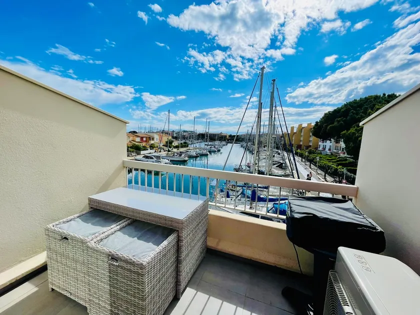 Marina View & Terrace - Getaway for 2 - Image 1