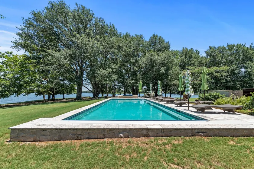 Peninsula Retreat | Adult-Only | Pool & Pickleball - Image 1