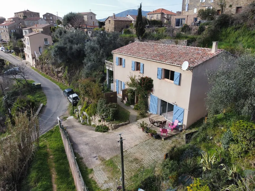 Quiet three-room apartment 15 minutes from the beaches and rivers - Image 1