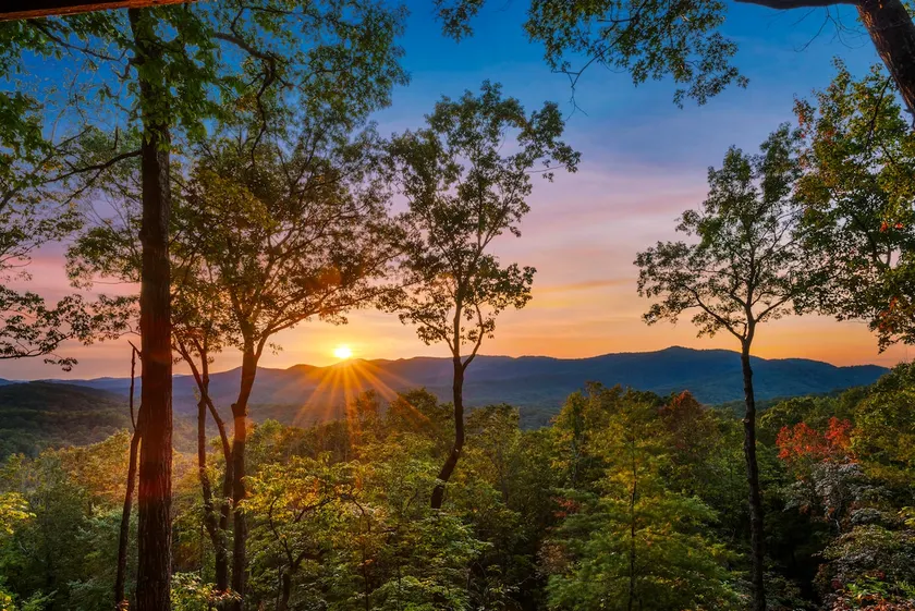 Beautiful Sunset Mountain View | Solo Stove - Image 1