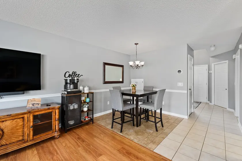 J&Y Family 3BR/2.5BA / LuxuryTownhouse - Image 1