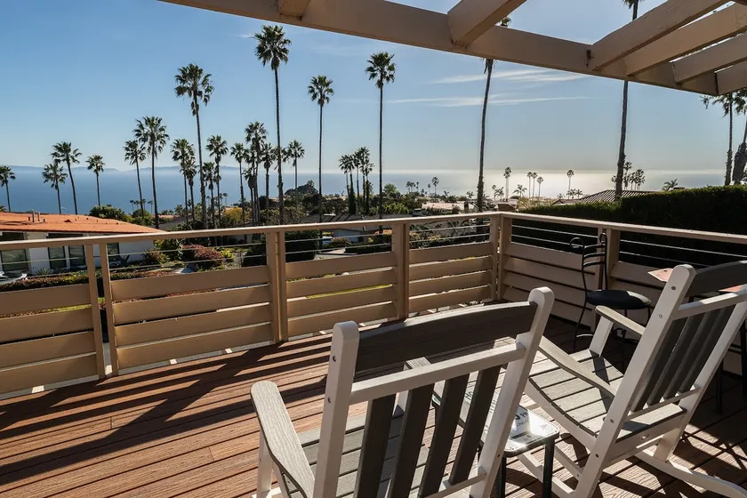 Stunning Ocean View on quiet Peninsula - Image 1