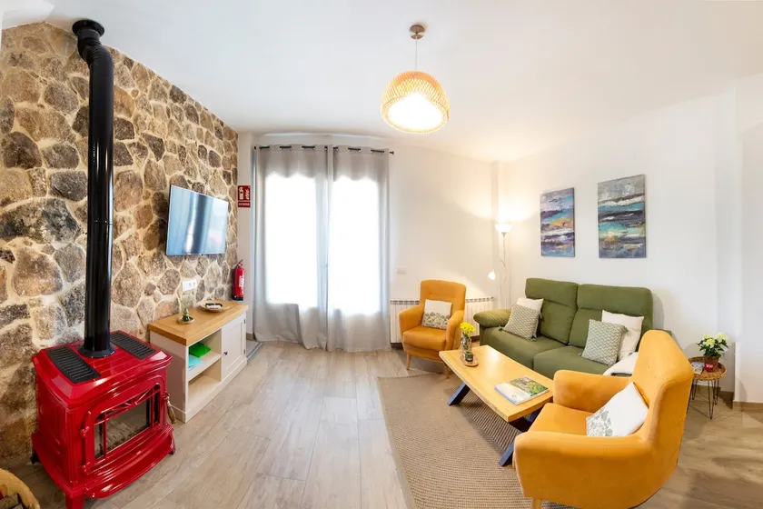 Francisco Manuel's Apartments, Family apartment - Image 1
