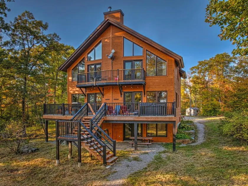 Warm Dawn Chalet | Spa - Image 1