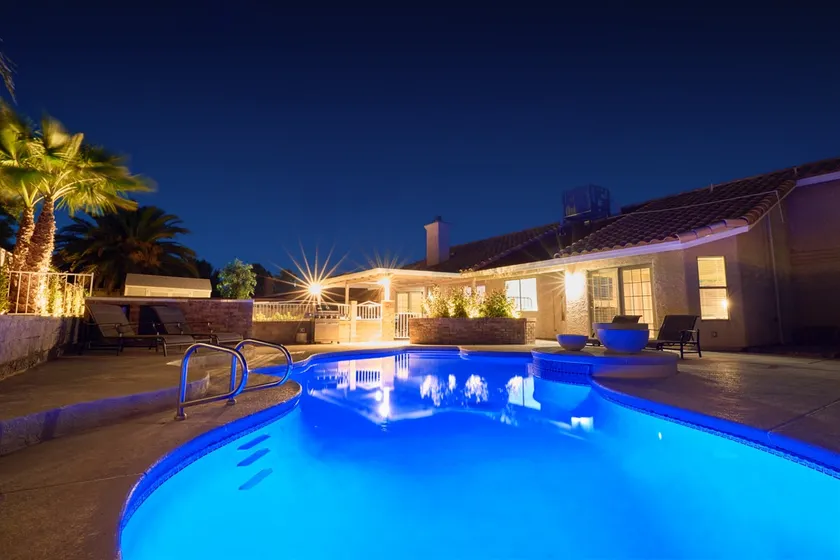 Private Vegas Retreat! Close to the strip!14:) - Image 1