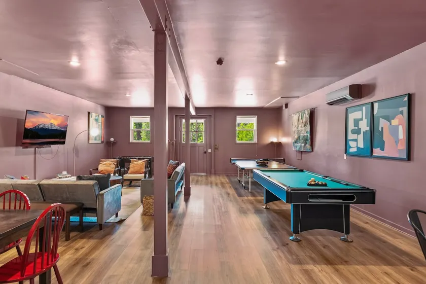 Ski Village Retreat, Bungalow & Game Room - Shasta - Image 1