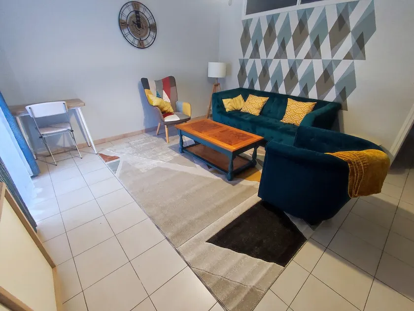 ”Chez Anna” apartment near the city center - Image 1