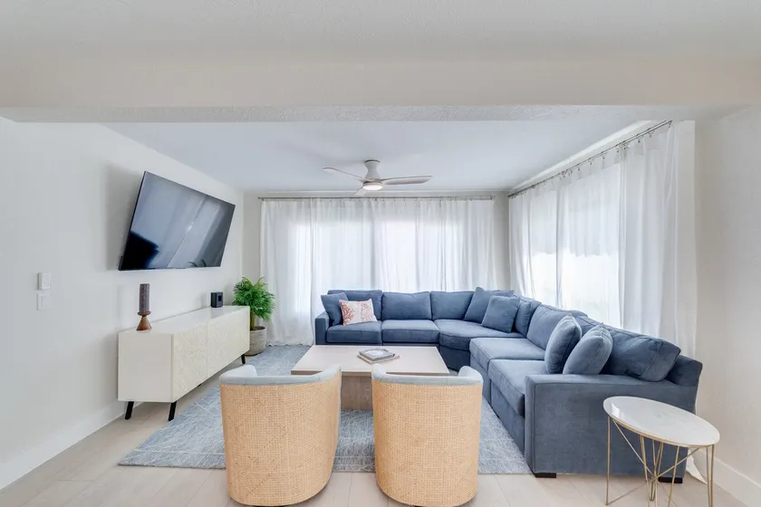INTRODUCTORY PRICE! 4 BR Steps from private beach - Image 1