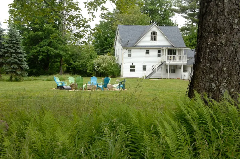 Catskills 7BR on 300-Acre Family Farm, Sleeps 24 - Image 1