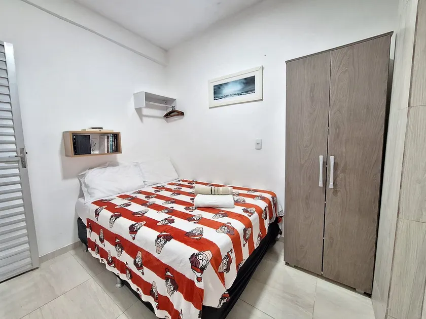 Convenient | 1 km to the beach | 6km to Airport - Image 1