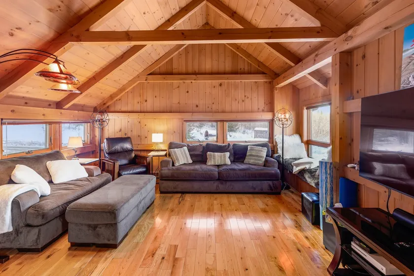 Stowe Mountain Views -Sauna, Sleeps 6- Private - Image 1
