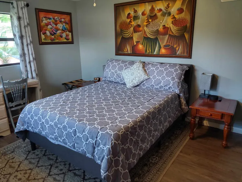 Umatilla Orange Sunset Room - Image 1