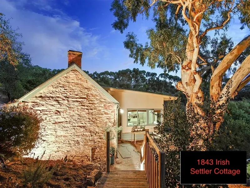 Galway Cottage Willunga, 1843 Heritage listed. - Image 1