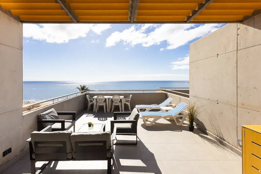 MEDANO Surf Beach Holiday Home by Sunkeyrents - Image 1