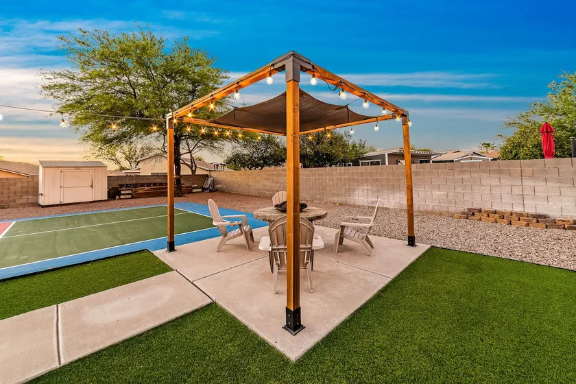 Pickleball Paradise - Image 1