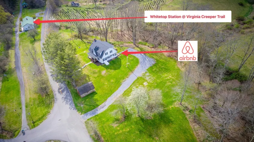 The Whitetop Farmhouse 4 Bd 2 Bth on Creeper Trail - Image 1