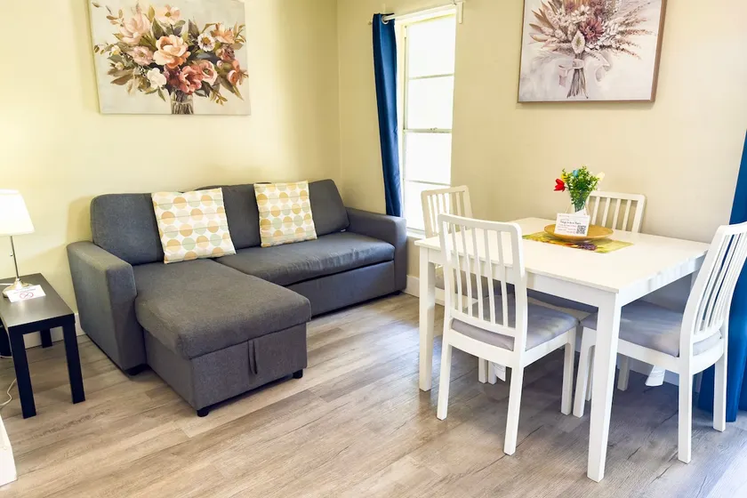 Furnished apartment 2 minutes from the beach - Image 1