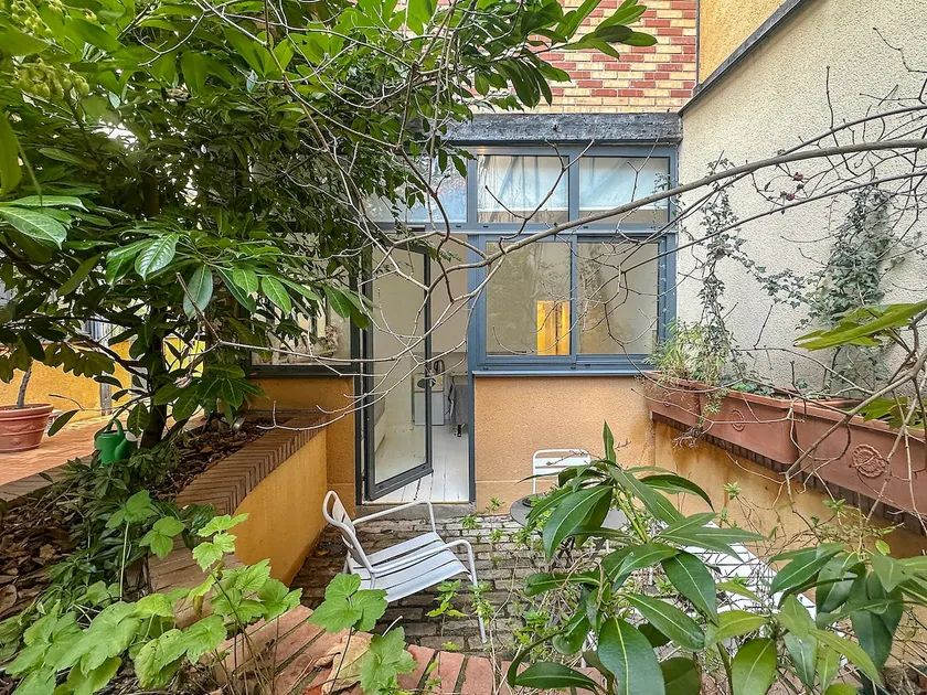 Atelier with terasse - Image 1