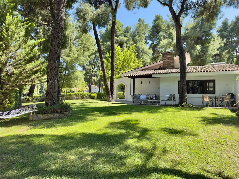 Villa Emily: Perfect family home with shared pool - Image 1