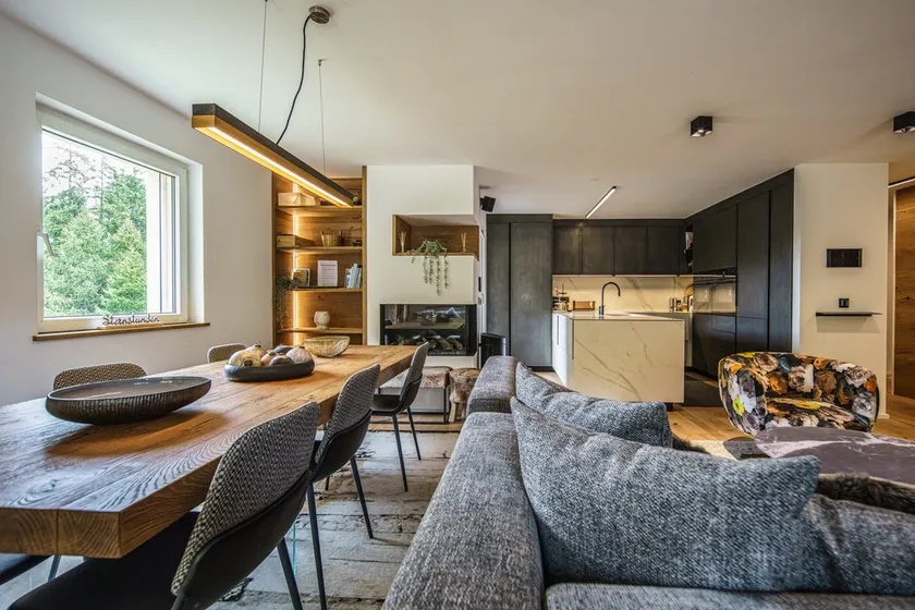 Luxury Mountain Retreat, incl. Underground Parking - Image 1
