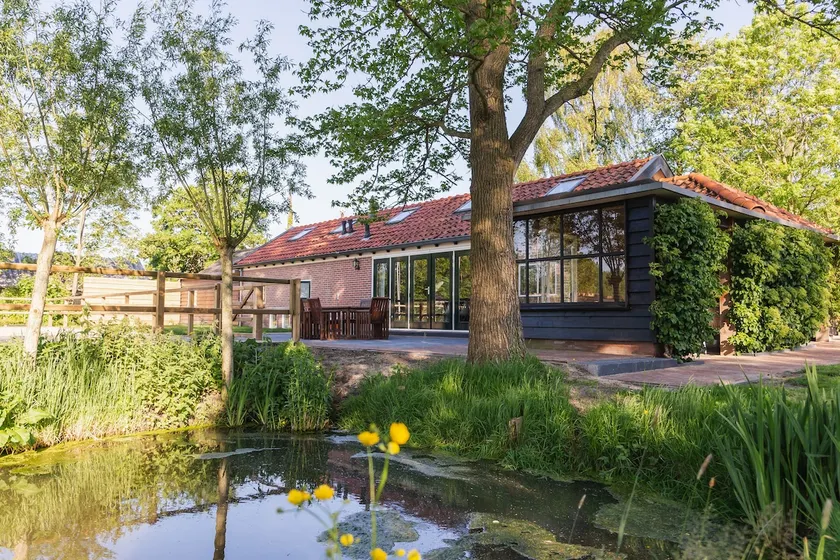 Detached holiday home (6p) on farm - Image 1