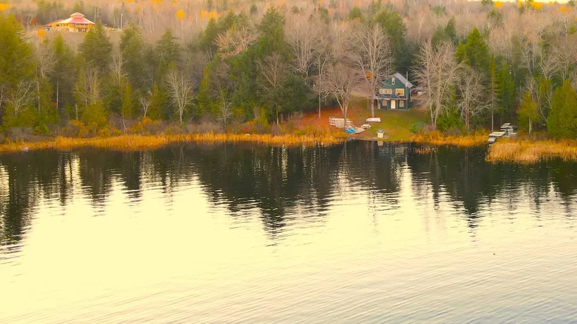Terrapin Station @ Porter Lake – Lakefront Living - Image 1