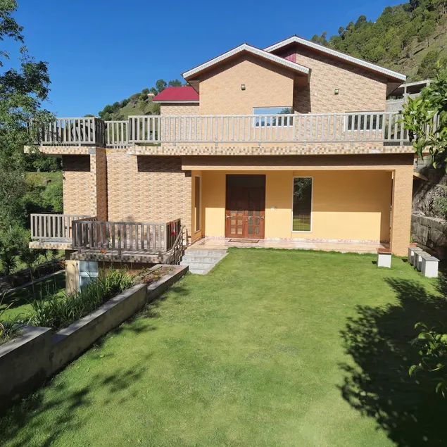 Roof Top Resort - Image 1