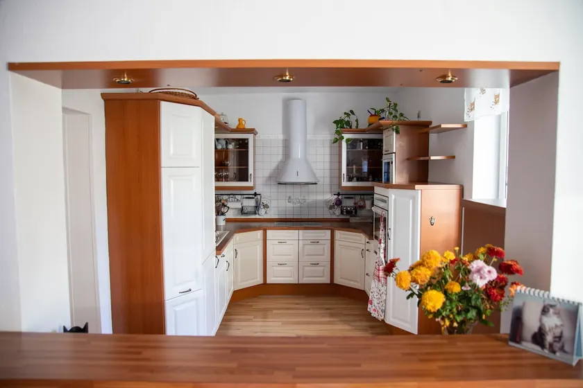 52 sqm apartment with fireplace and large kitchen - Image 1
