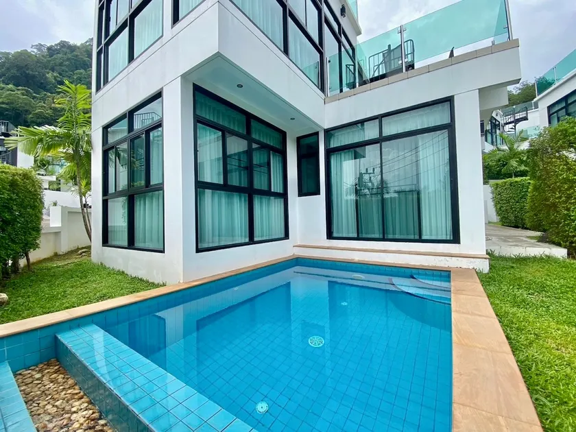 Luxury villa with seaview phuket 7 bedrooms - Image 1