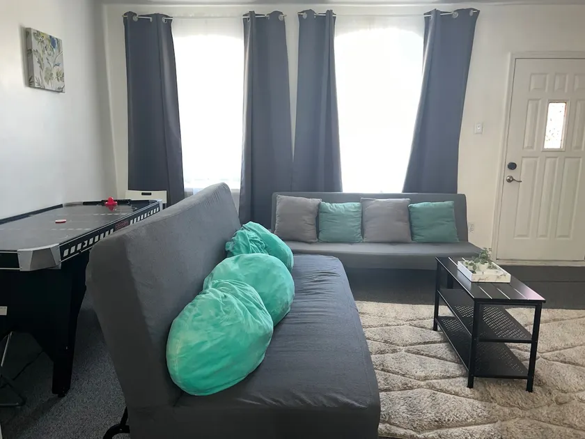 Charming/Spacious Apt • Pet Friendly • Free Park - Image 1