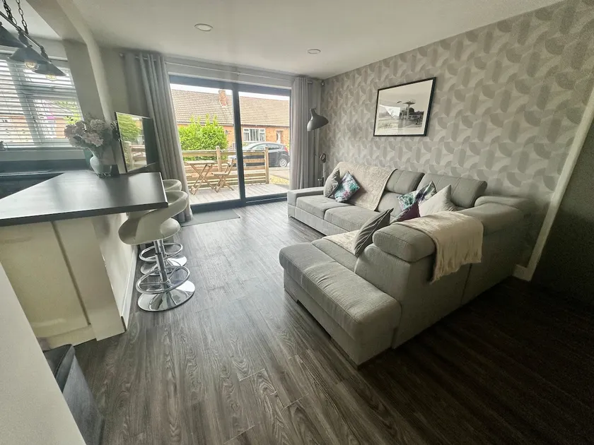 Fresh & Modern 2 Bed Flat | Sale M33 - Image 1