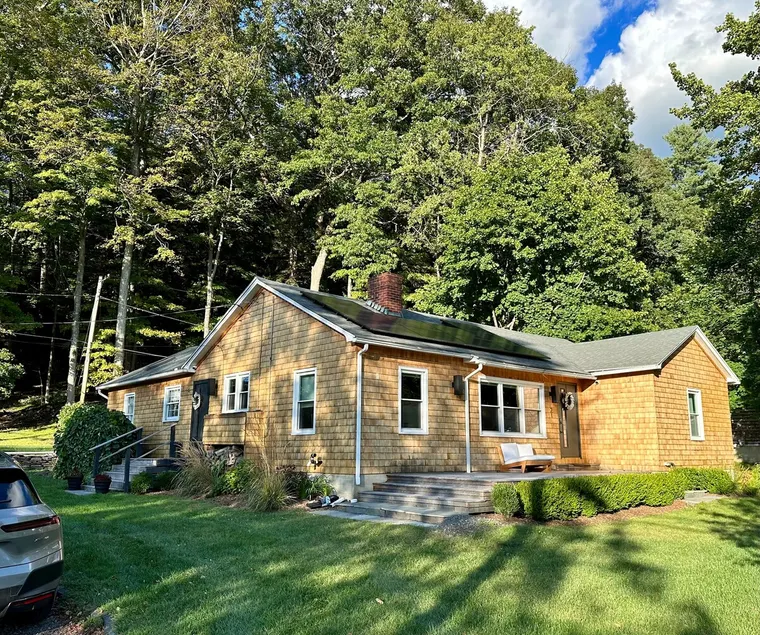 New England Family Retreat in Stockbridge, MA - Image 1