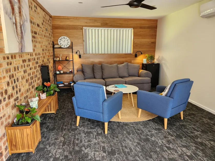 Spuds Retreat - 1 bedroom with separate lounge - Image 1